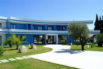 Hotel Club Cala Longa 몬타우로 외부 사진