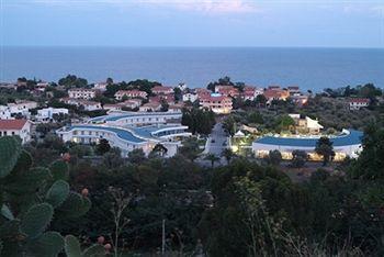Hotel Club Cala Longa 몬타우로 외부 사진