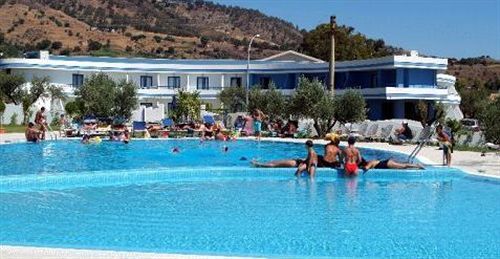 Hotel Club Cala Longa 몬타우로 외부 사진