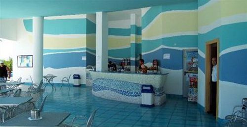 Hotel Club Cala Longa 몬타우로 외부 사진