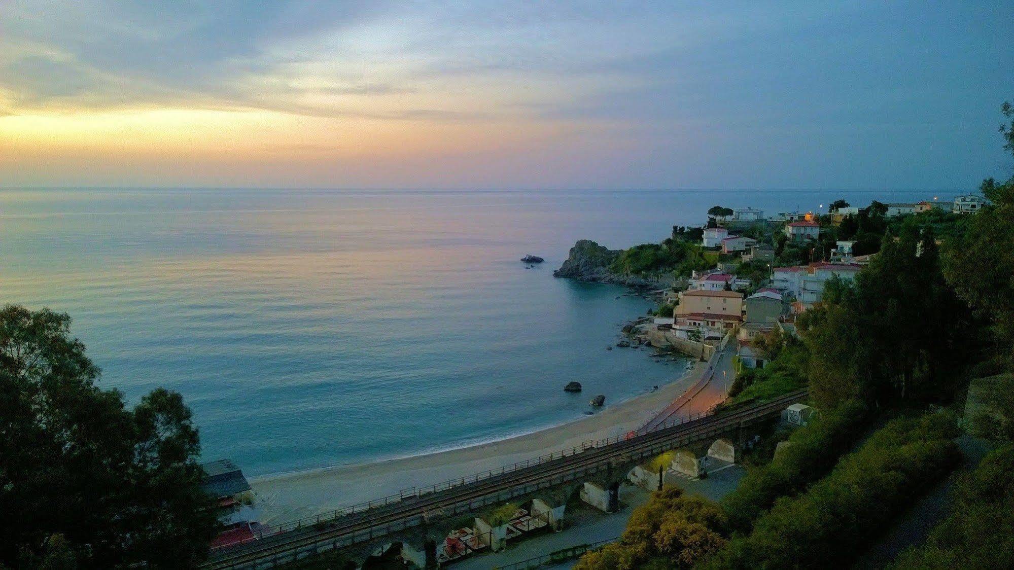 Hotel Club Cala Longa 몬타우로 외부 사진