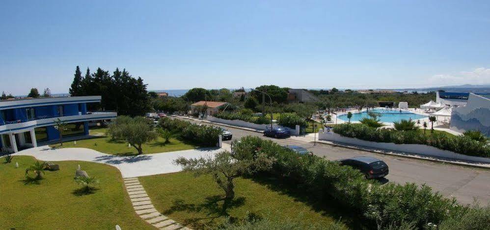 Hotel Club Cala Longa 몬타우로 외부 사진